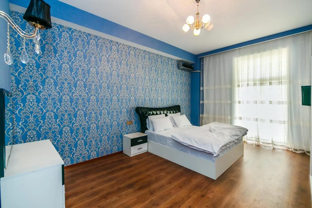 דירות באקו Lux Vip Tarqovi Center 0*,
