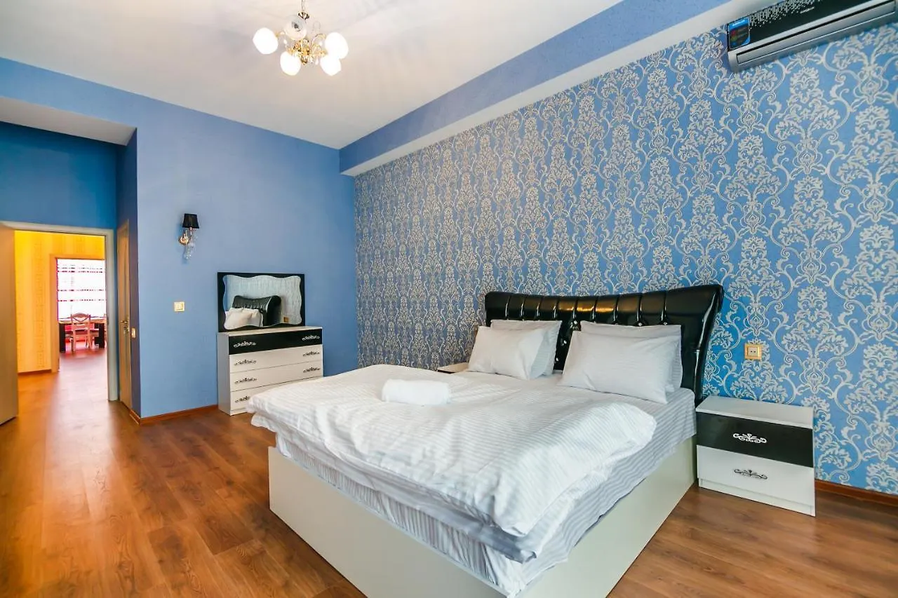 דירות באקו Lux Vip Tarqovi Center 0*,  אזרבייג'ן